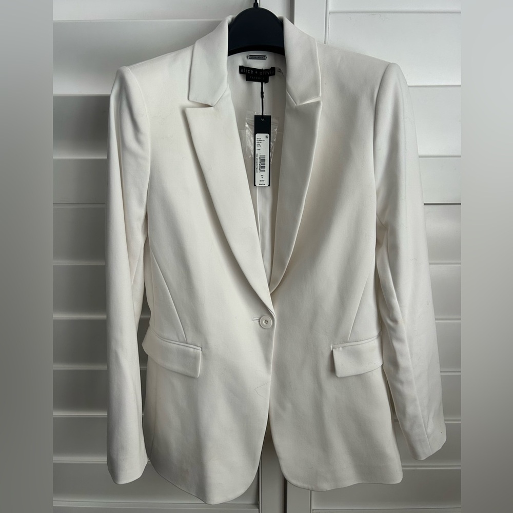 Alice + Olivia Classic Cream Blazer